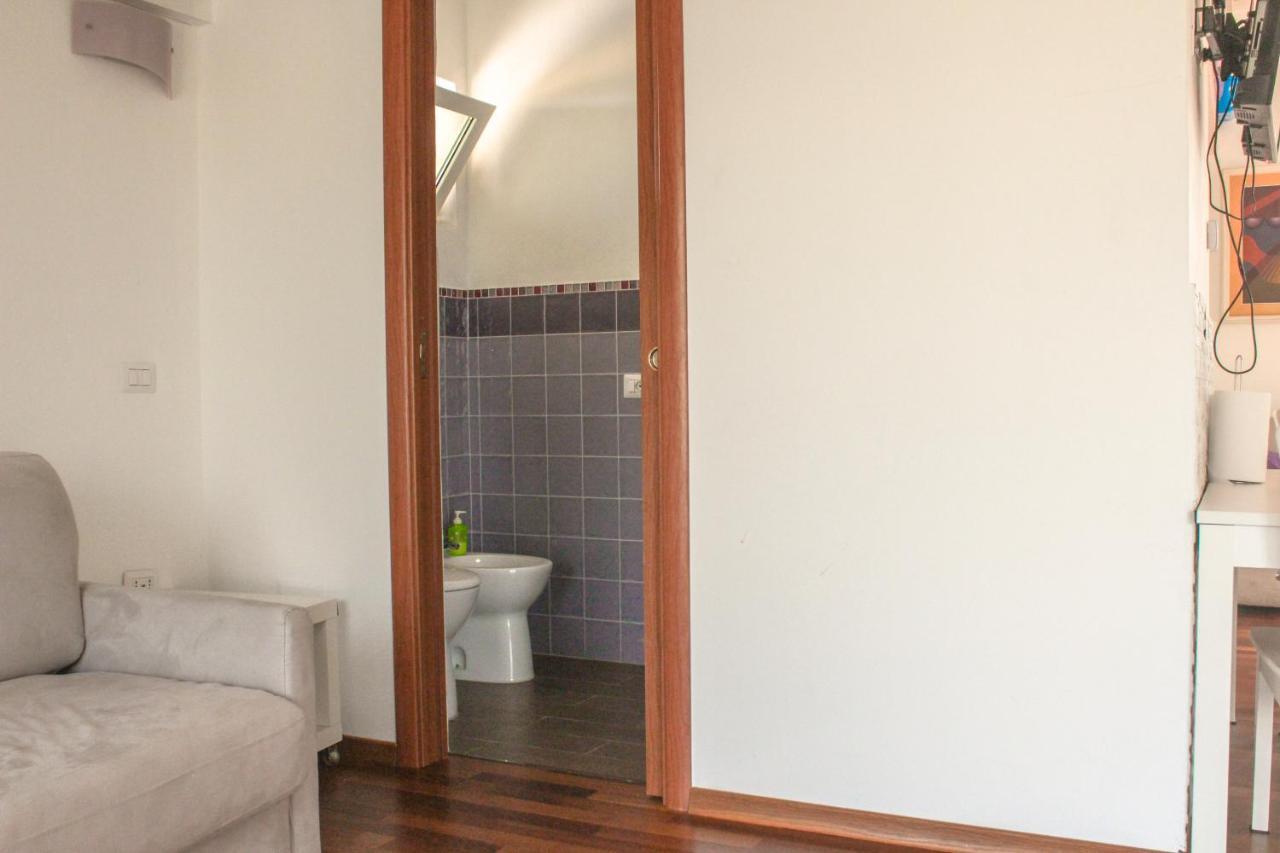 Attico Con Terrazza Unico Appartamento *